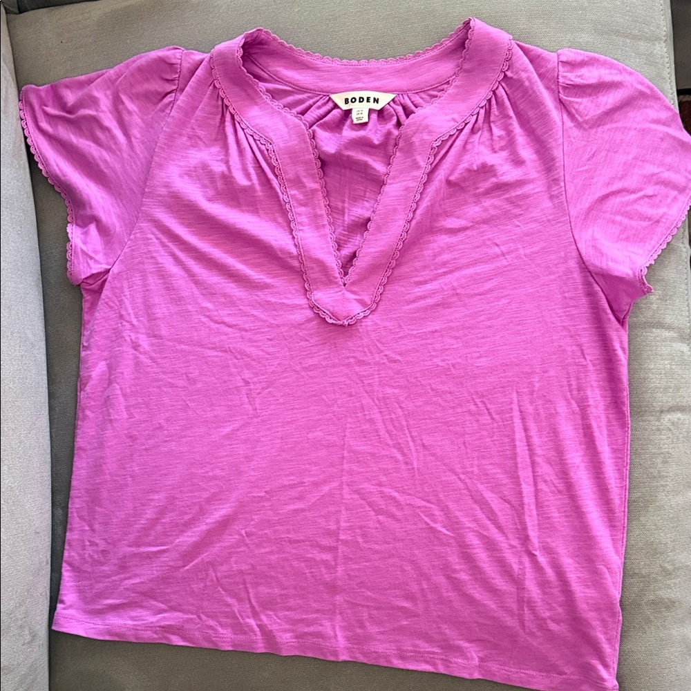 Boden Ava Pink orchid Notch-Neck Short Sleeve Tee